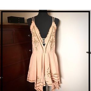 Rare Free People Dreamers Cove Dress Bralette w/ embroidered accents! Size S!